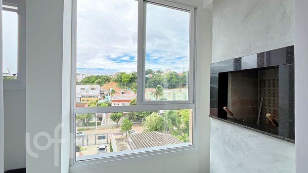 Foto 5 do(a) Apartamento de 2 quartos à venda em Medianeira, Porto Alegre