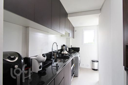 Foto 6 do(a) Apartamento de 2 quartos à venda em Medianeira, Porto Alegre