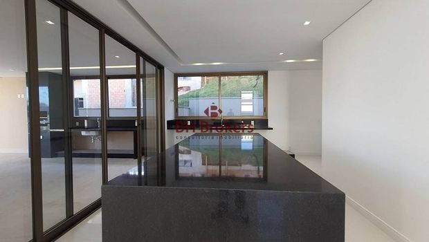 Foto 4 do(a) Casa em Condomínio de 4 quartos à venda em Quintas do Sol, Nova Lima