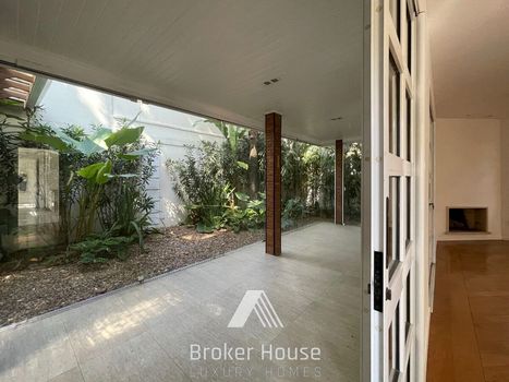Foto 4 do(a) Casa em Condomínio de 4 quartos à venda em Jardim Petrópolis, São Paulo