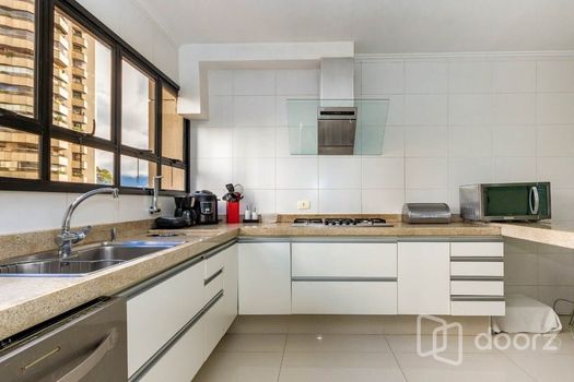 Foto 13 do(a) Apartamento de 4 quartos à venda em Vila Suzana, São Paulo