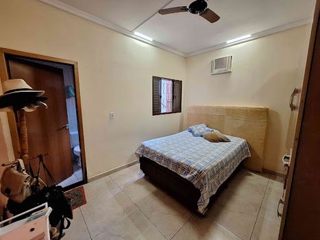 Foto 8 do(a) Casa de 2 quartos à venda em Parque São Cristóvão, Taubaté