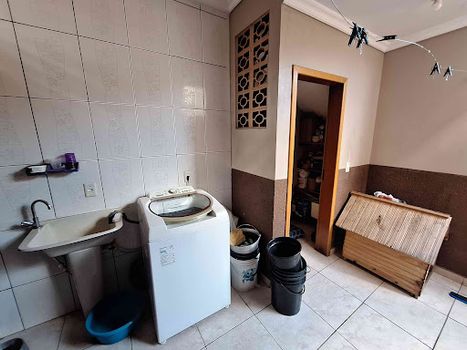 Foto 13 do(a) Casa de 2 quartos à venda em Parque São Cristóvão, Taubaté
