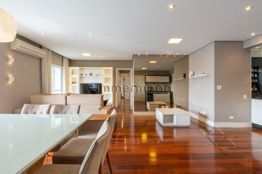 Foto 4 do(a) Apartamento de 3 quartos à venda em Vila Andrade, São Paulo