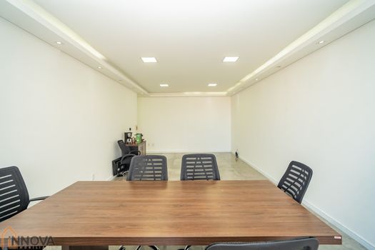 Foto 9 do(a) Imóvel Comercial false à venda em Centro, Curitiba