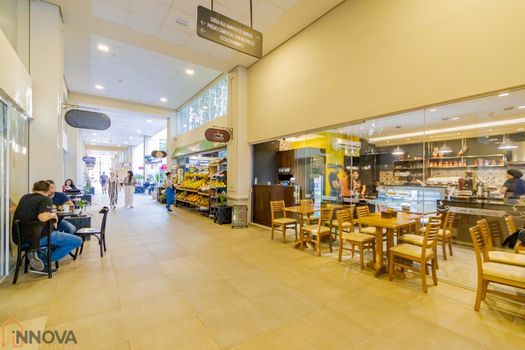 Foto 21 do(a) Imóvel Comercial false à venda em Centro, Curitiba