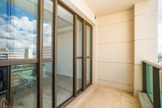 Foto 13 do(a) Imóvel Comercial false à venda em Centro, Curitiba