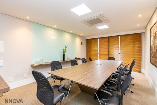 Foto 36 do(a) Imóvel Comercial false à venda em Centro, Curitiba