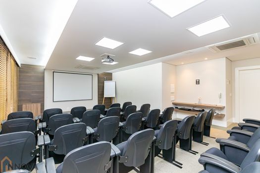 Foto 42 do(a) Imóvel Comercial false à venda em Centro, Curitiba