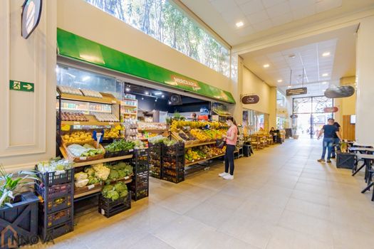 Foto 24 do(a) Imóvel Comercial false à venda em Centro, Curitiba