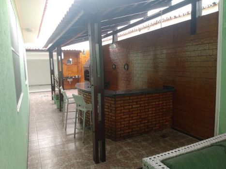 Foto 5 do(a) Casa de 5 quartos à venda em Vila União, Fortaleza