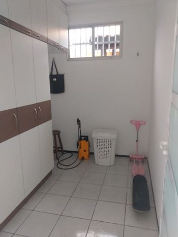 Foto 23 do(a) Casa de 5 quartos à venda em Vila União, Fortaleza