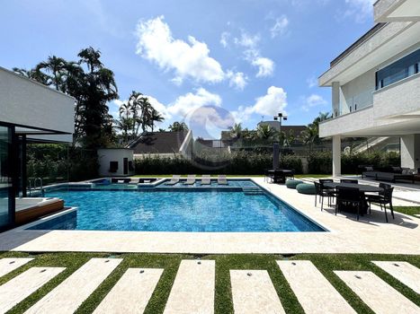 Foto 8 do(a) Casa em Condomínio de 7 quartos à venda em Jardim Acapulco, Guarujá