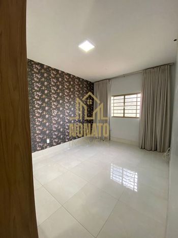 Foto 16 do(a) Casa de 3 quartos à venda em Parque Anhanguera, Goiânia