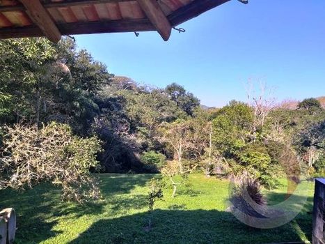 Foto 9 do(a) Fazenda / Sítio / Chácara de 5 quartos à venda em Pântano do Sul, Florianópolis