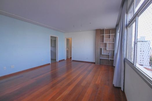 Foto 3 do(a) Apartamento de 3 quartos à venda em Floresta, Belo Horizonte