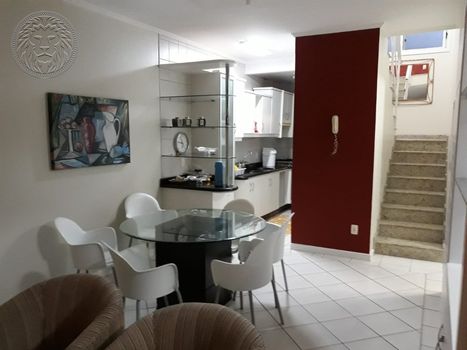 Foto 10 do(a) Casa em Condomínio de 3 quartos à venda em Barra da Lagoa, Florianópolis