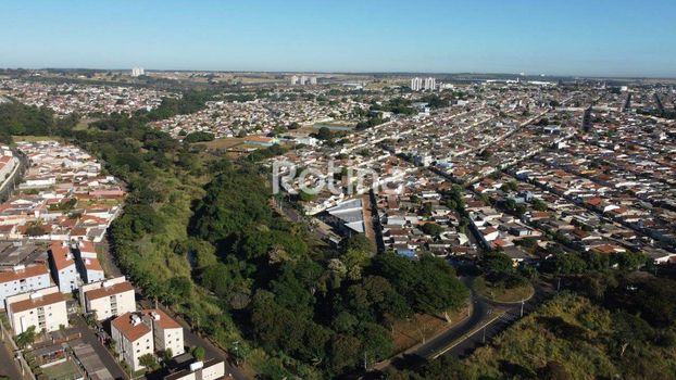 Foto 16 do(a) Loja false à venda em Luizote de Freitas, Uberlândia