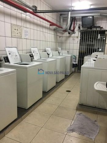Foto 15 do(a) Flat de 1 quartos à venda em Moema, São Paulo