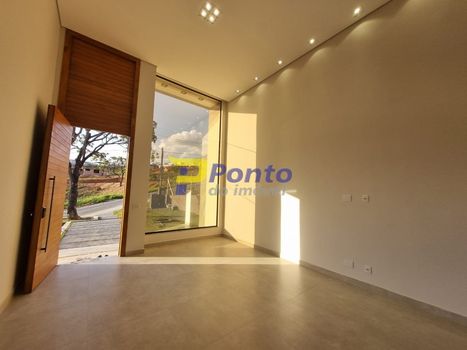 Foto 5 do(a) Casa em Condomínio de 4 quartos à venda em Residencial Real Mont Ville, Lagoa Santa