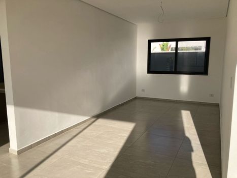 Foto 32 do(a) Casa de 4 quartos à venda em Jardim São Pedro, Mogi das Cruzes