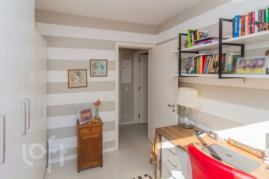 Foto 14 do(a) Apartamento de 2 quartos à venda em Petrópolis, Porto Alegre