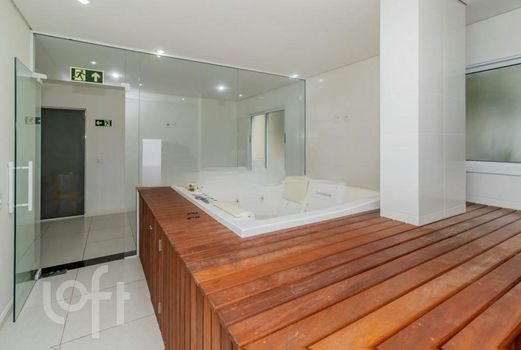 Foto 38 do(a) Apartamento de 2 quartos à venda em Petrópolis, Porto Alegre