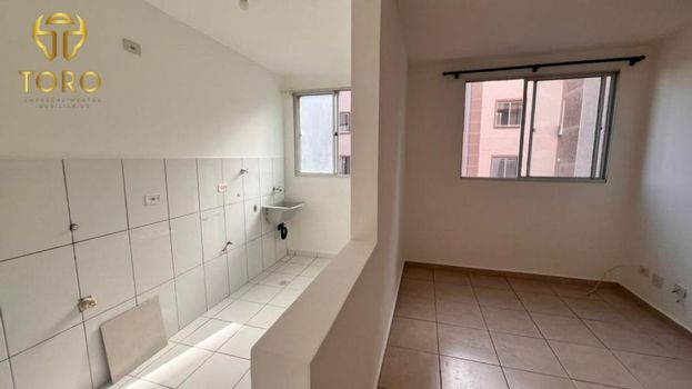 Foto 3 do(a) Apartamento de 2 quartos à venda em Zona 06, Maringá