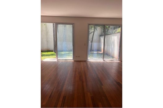 Foto 2 do(a) Casa em Condomínio de 4 quartos à venda em Vila Morumbi, São Paulo