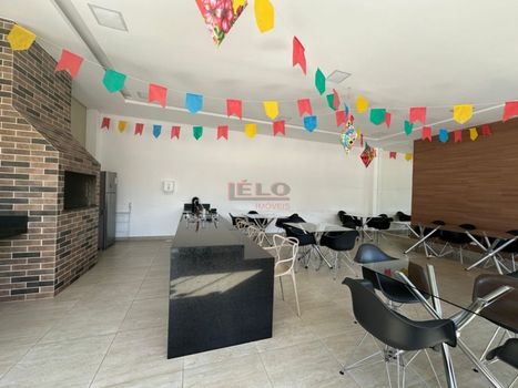 Foto 3 do(a) Apartamento de 2 quartos à venda em Jardim Alvorada, Maringá