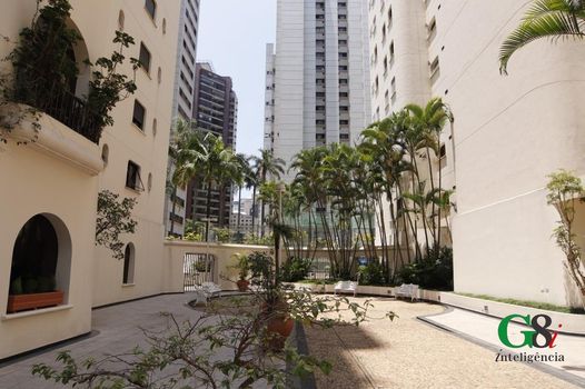 Foto 2 do(a) Apartamento de 4 quartos à venda em Indianópolis, São Paulo