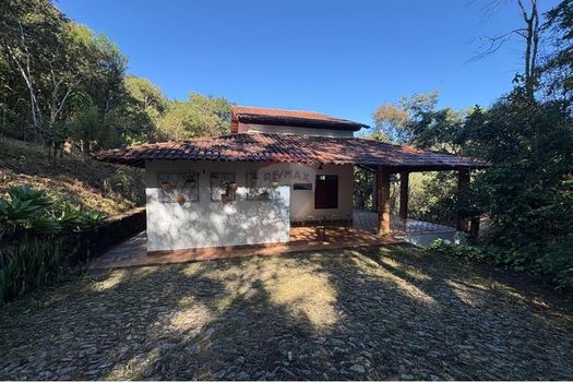 Foto 2 do(a) Casa de 3 quartos para alugar em Pasárgada, Nova Lima
