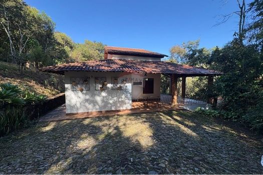 Foto 3 do(a) Casa de 3 quartos para alugar em Pasárgada, Nova Lima