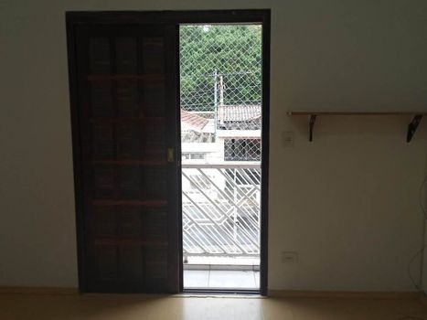 Foto 11 do(a) Casa de 2 quartos à venda em Jardim Rosa Maria, São Paulo