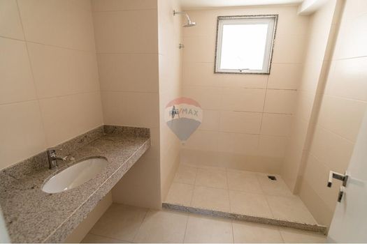 Foto 32 do(a) Apartamento de 3 quartos à venda em Jardim Guanabara, Rio de Janeiro
