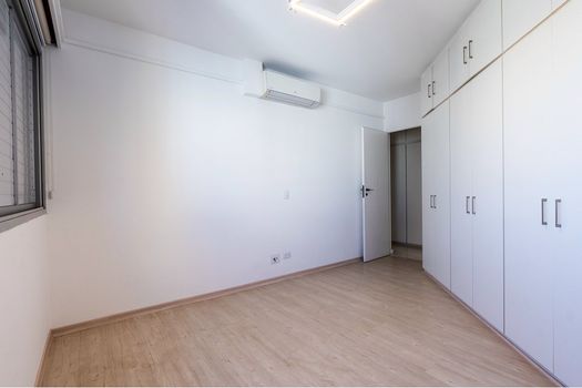Foto 8 do(a) Apartamento de 4 quartos à venda em Vila Suzana, São Paulo