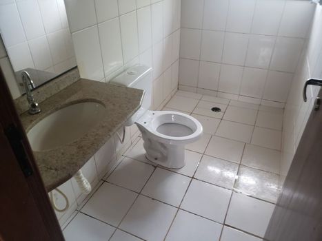 Foto 18 do(a) Casa de 4 quartos à venda em Jerumenha, Londrina