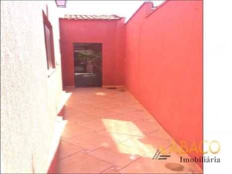 Foto 10 do(a) Casa de 4 quartos à venda em Jardim Centenário, São Carlos