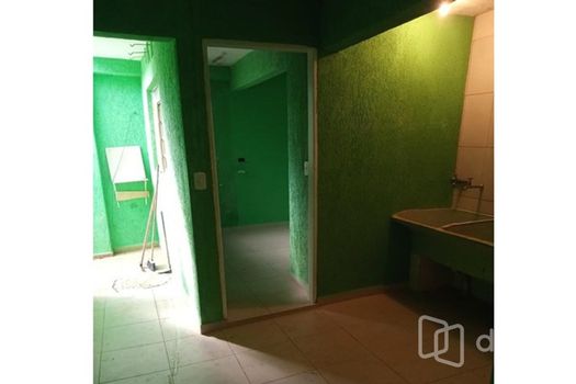 Foto 9 do(a) Casa de 2 quartos à venda em Jardim Itacolomi, São Paulo