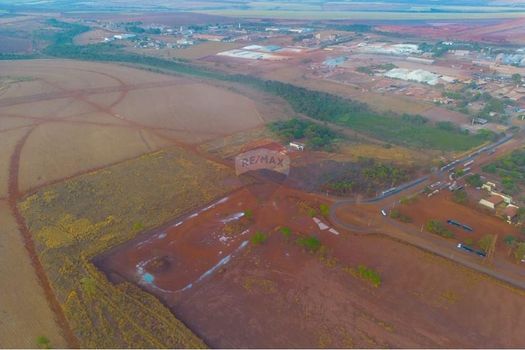 Foto 13 do(a) Terreno false à venda em São Benedito, Uberaba
