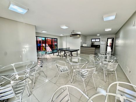 Foto 9 do(a) Apartamento de 3 quartos à venda em Ponta Verde, Maceió