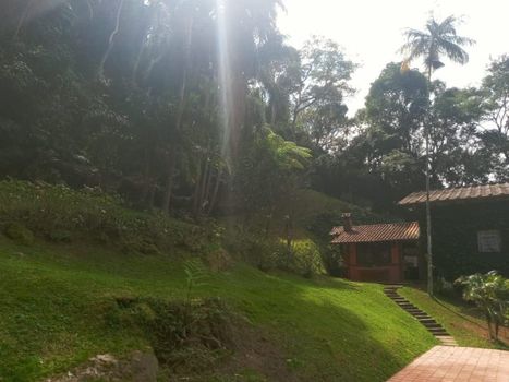 Foto 8 do(a) Casa de 5 quartos à venda em Fazenda Inglesa, Petrópolis