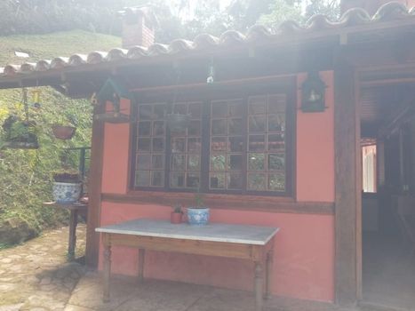 Foto 10 do(a) Casa de 5 quartos à venda em Fazenda Inglesa, Petrópolis