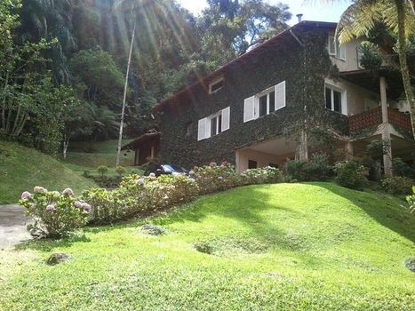 Foto 7 do(a) Casa de 5 quartos à venda em Fazenda Inglesa, Petrópolis