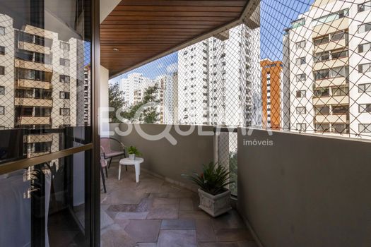 Foto 10 do(a) Apartamento de 3 quartos à venda em Moema, São Paulo