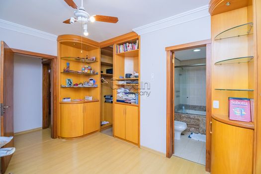 Foto 6 do(a) Apartamento de 3 quartos à venda em Petrópolis, Porto Alegre
