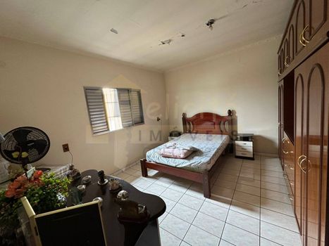 Foto 13 do(a) Casa de 4 quartos à venda em Jardim Santo Estêvão, Carapicuíba