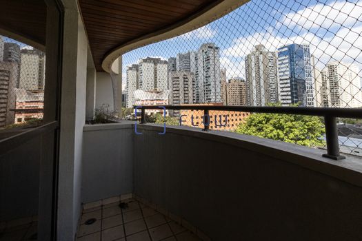 Foto 2 do(a) Apartamento de 1 quartos à venda em Indianópolis, São Paulo