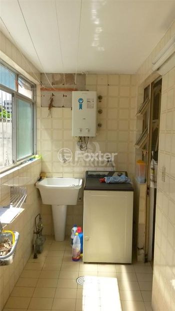 Foto 15 do(a) Apartamento de 2 quartos à venda em Petrópolis, Porto Alegre
