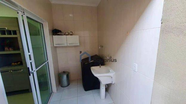 Foto 9 do(a) Casa de 3 quartos à venda em Condomínio Residencial Mantiqueira, São José dos Campos
